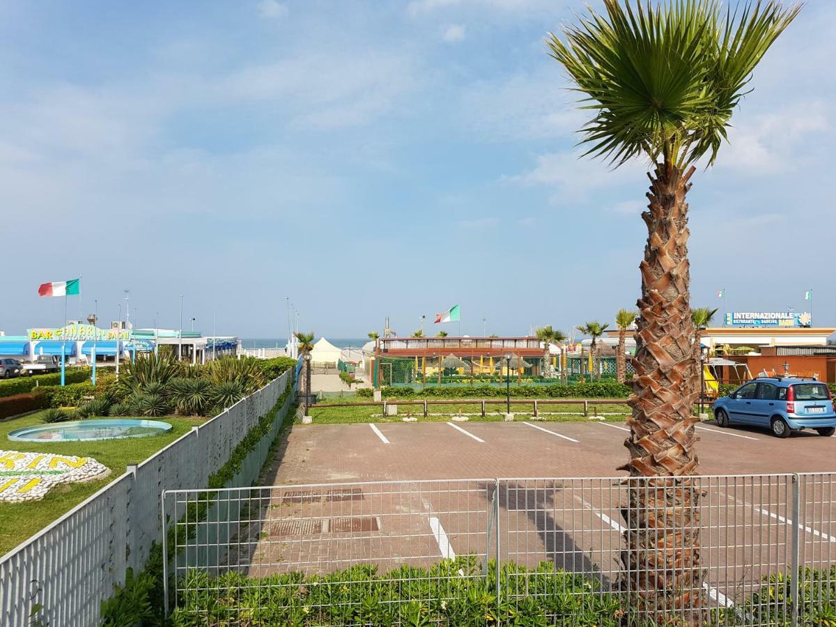 Sottomarina Venezia Apartment Chioggia Bagian luar foto